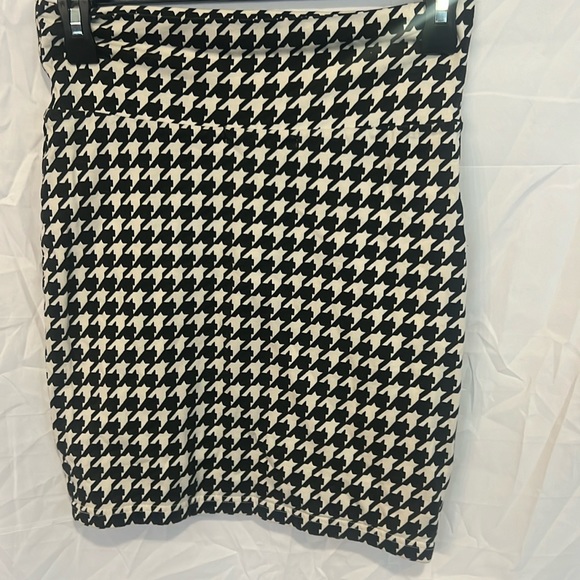 Forever 21 Houndstooth Pattern Skirt Sz:M - Picture 3 of 4